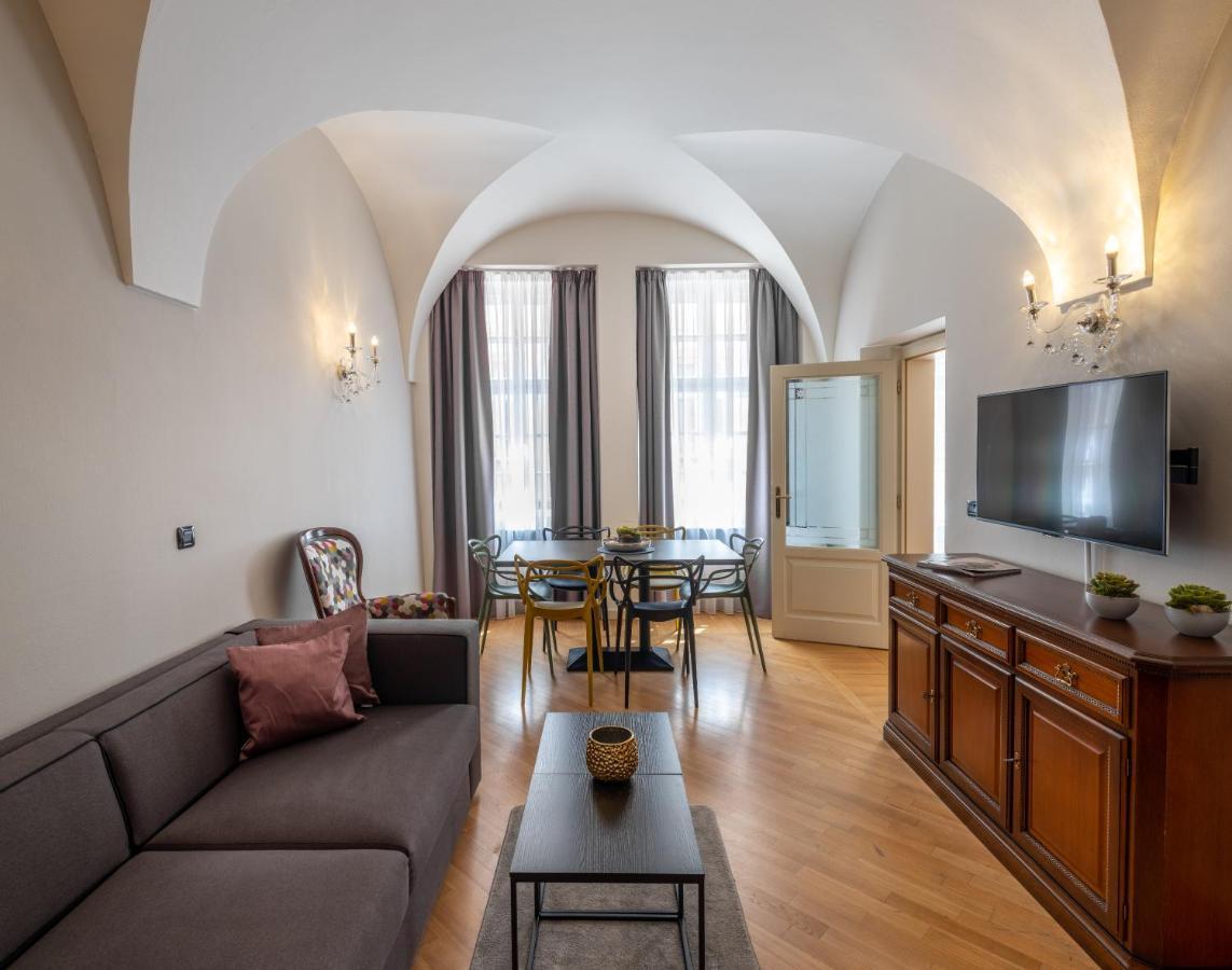 Chateau 9 By Adrez Apartamento Praga