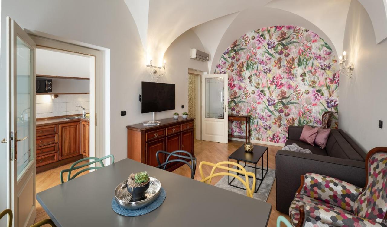 Chateau 9 By Adrez * Prague