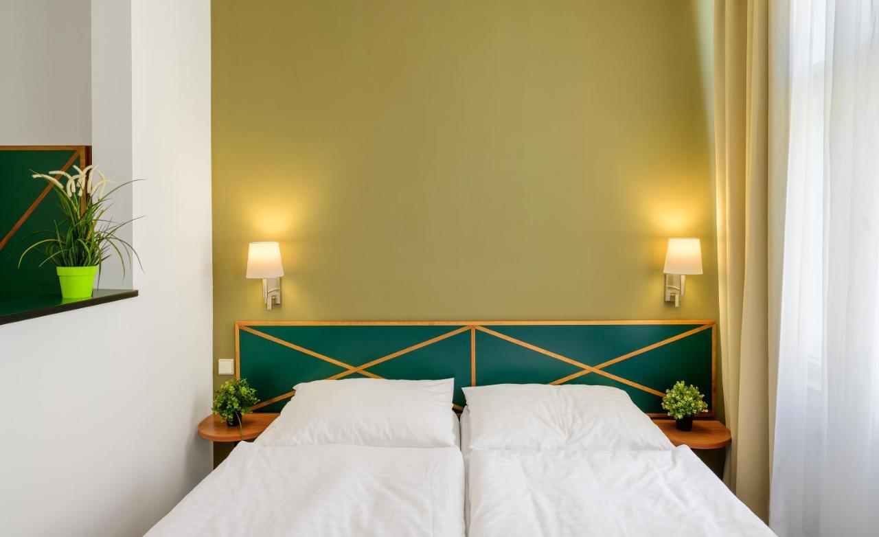 Otel Mala Strana 4*