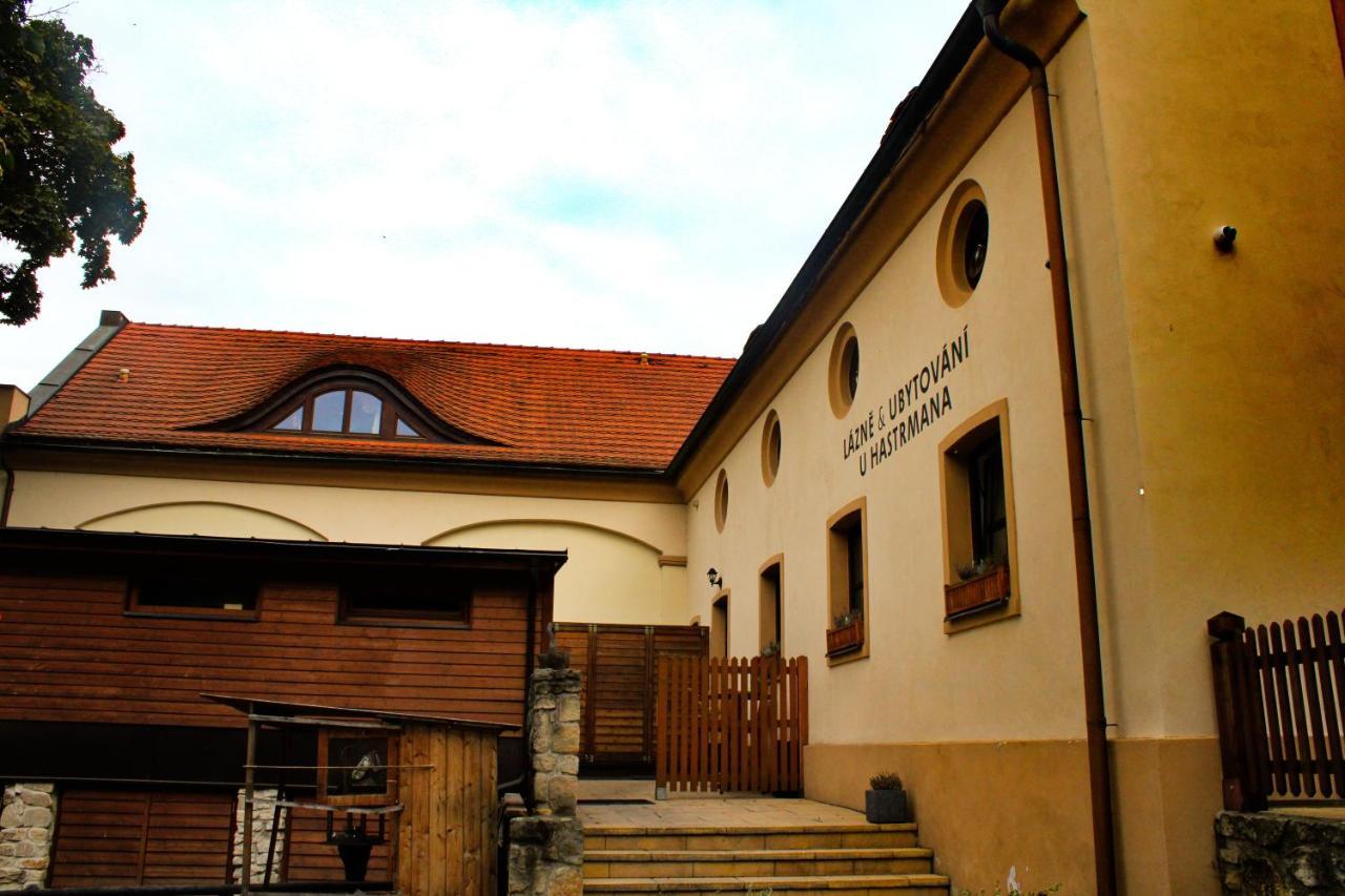U Hastrmana 2* Prague