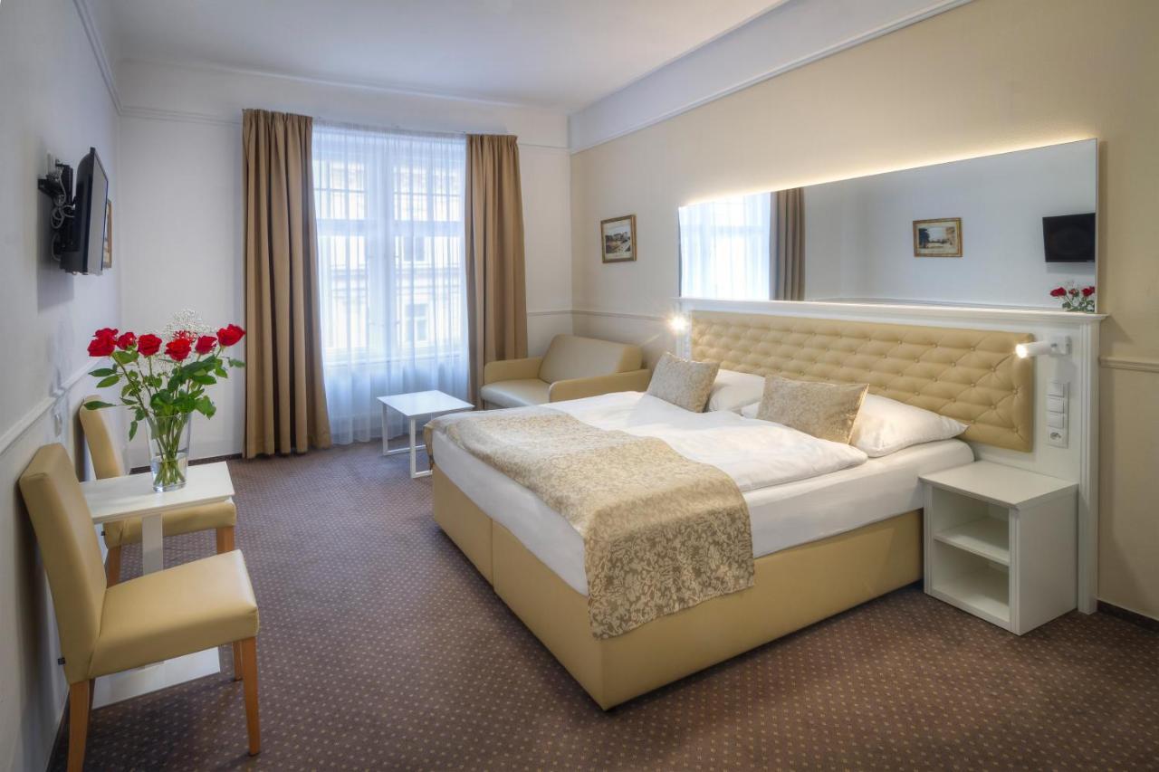 Taurus 4*