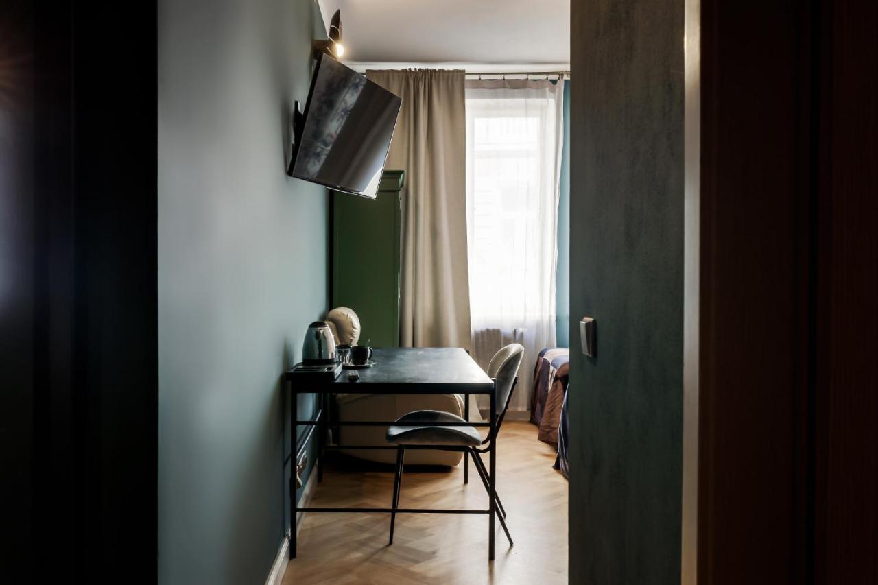 Louren - The Bridge Inn Praga