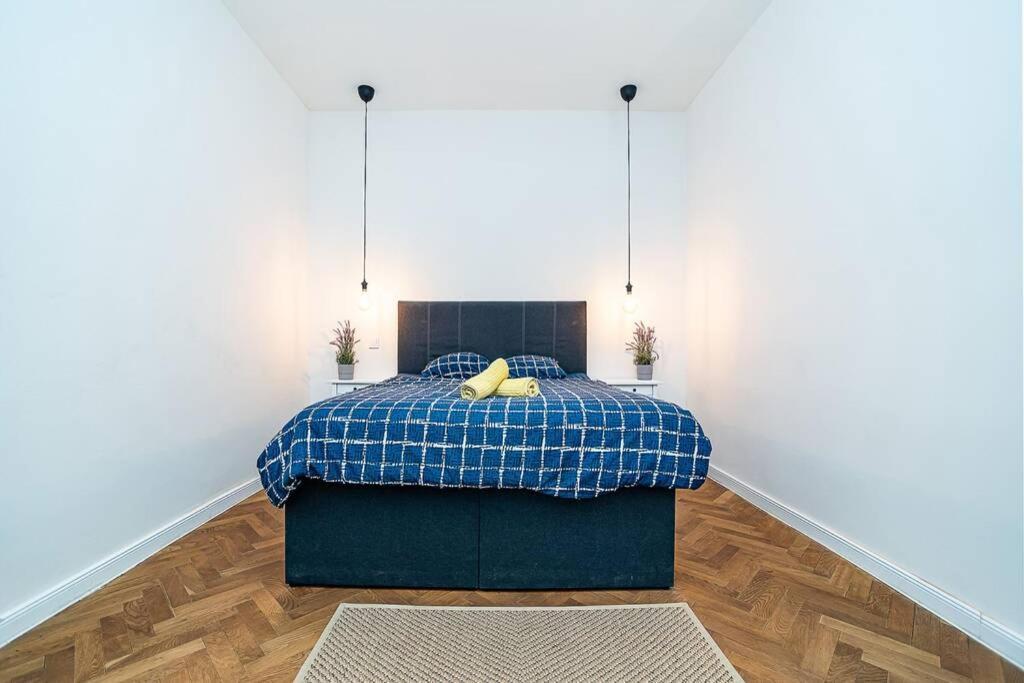 Elegant, Modern, 2-bed Flat By Museum Of Apartment Prague