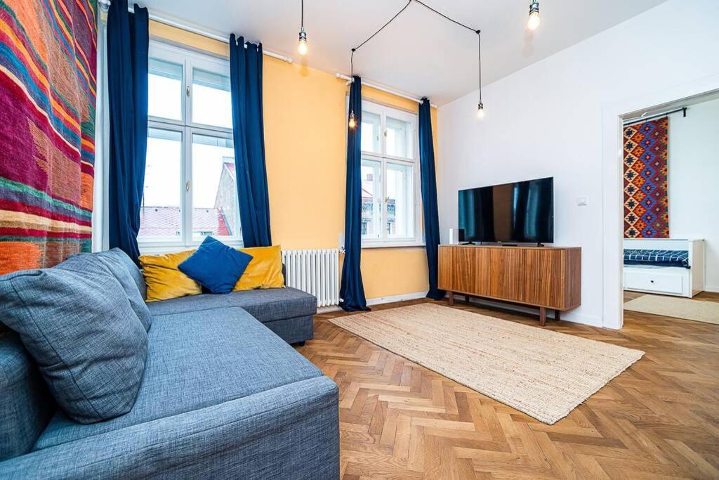 Elegant, Modern, 2-bed Flat By Museum Of Apartment *