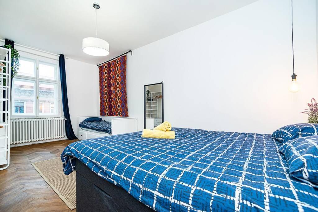 Elegant, Modern, 2-bed Flat By Museum Of Apartment *