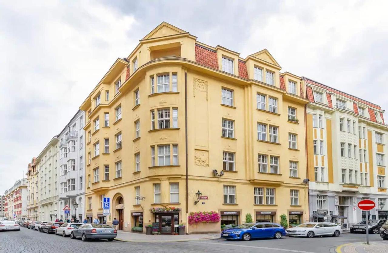Daire Apartments, Old Town *