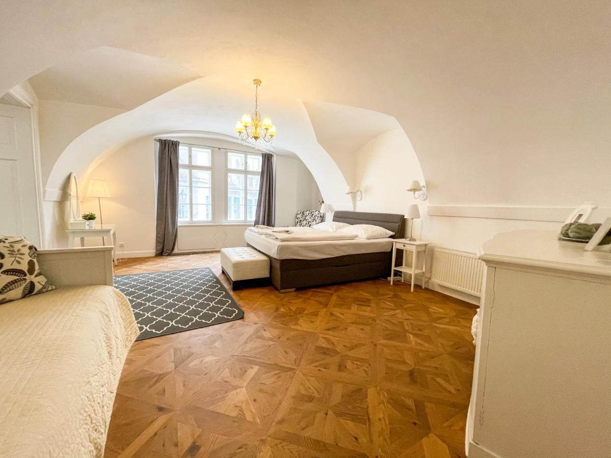 Apartment U Obecniho Dvora - Old Town *