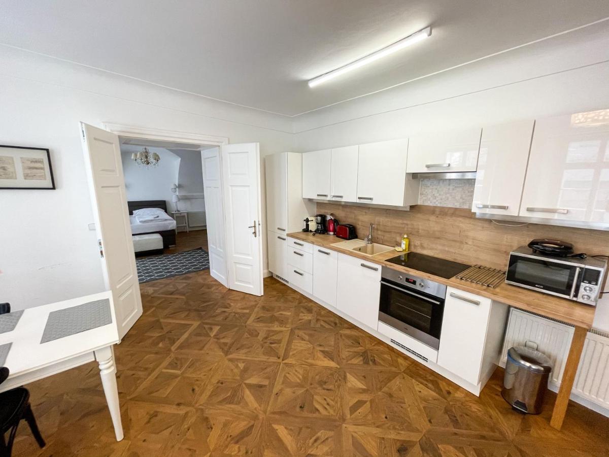 Apartment U Obecniho Dvora - Old Town *