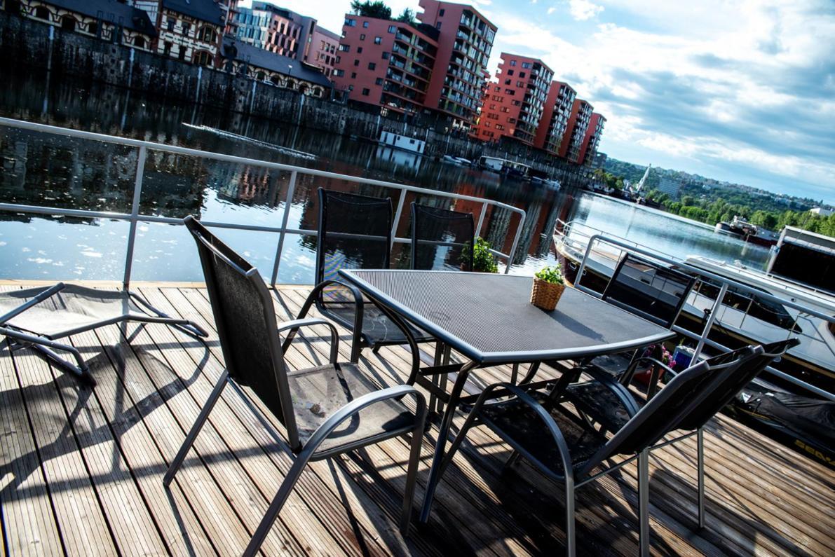Tekne Houseboat Bonanza