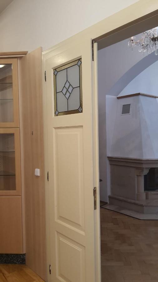 Konukevi Private In Shared Luxurious Palace Like With 2 Bathrooms Including Whirlpool And Virtual Reality *