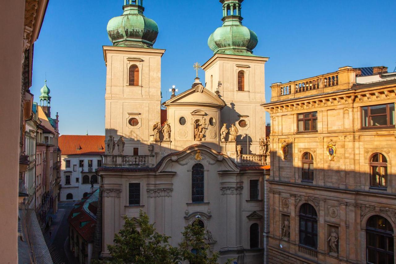 Stylish In The Heart Of The Old Town Apartment *