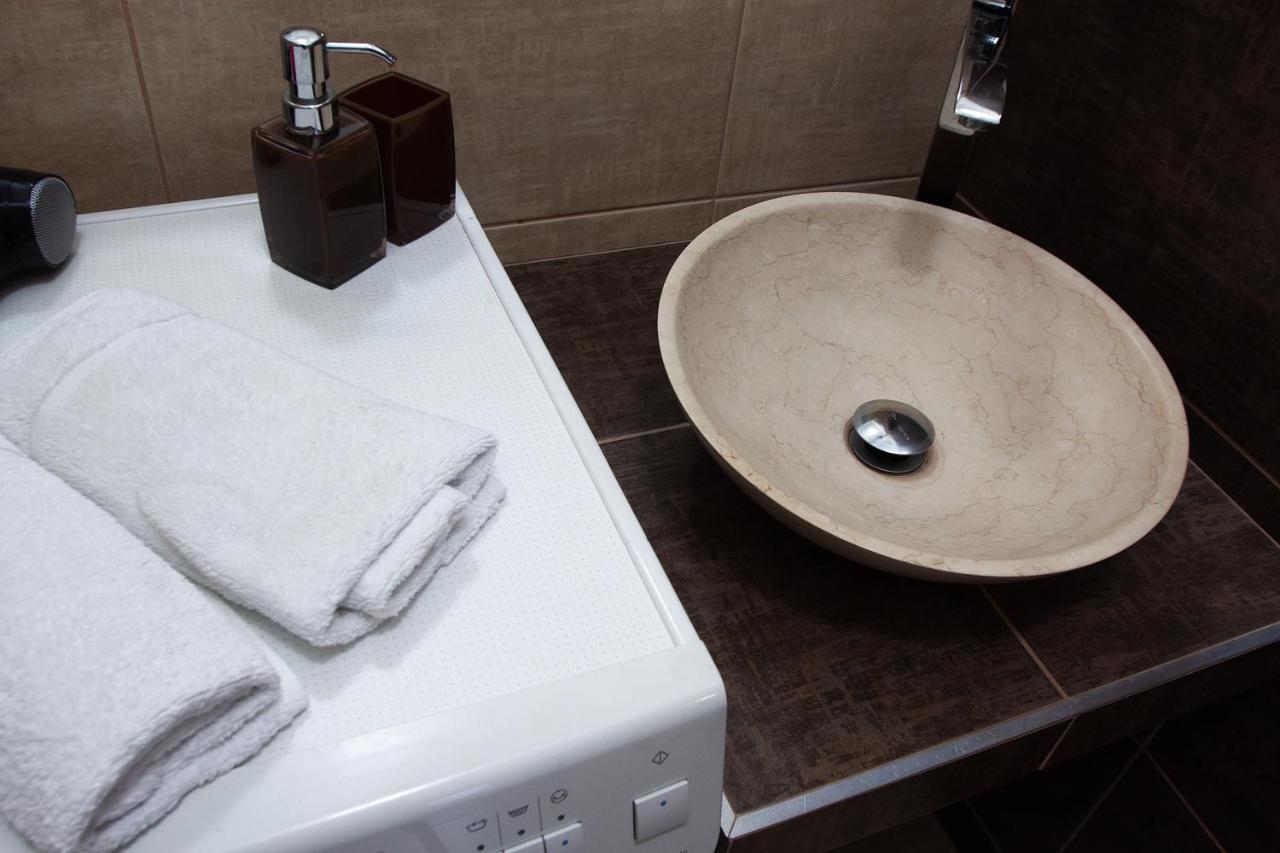 Stylish In The Heart Of The Old Town Apartment *