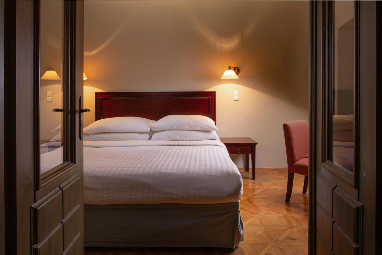 Aparthotel Charles Bridge & By Sivek