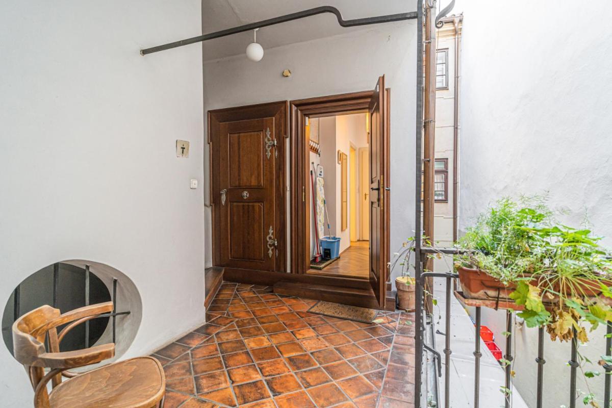 Stylish Studio At Lesser Town, Charles Bridge 3min By Walk Prague