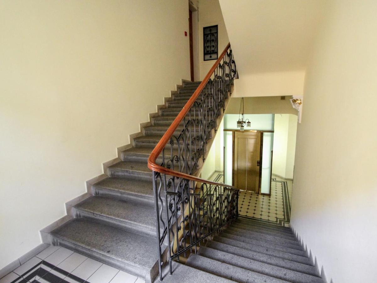 Daire Manes By Interhome Prag