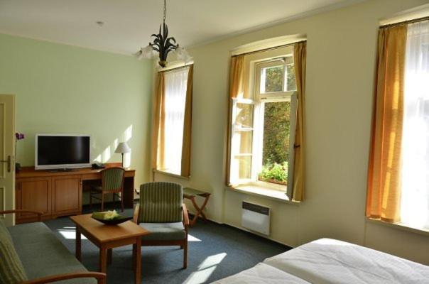 Hotel Castle 4*