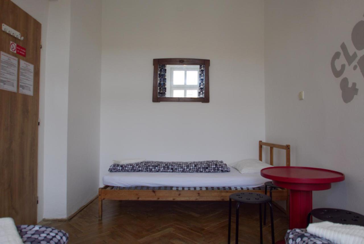 Hostel Clown And Bard Prague
