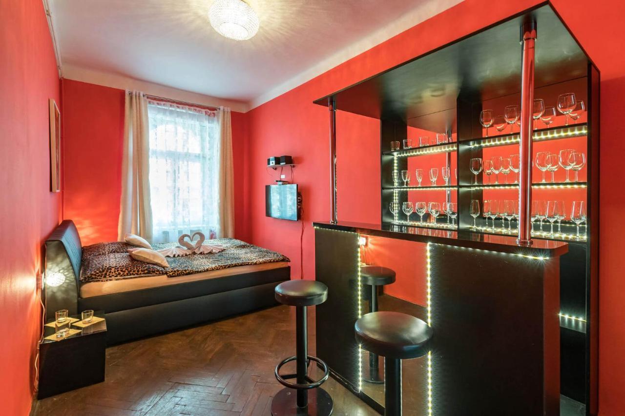 Exclusive Whirlpool Apartment Prague