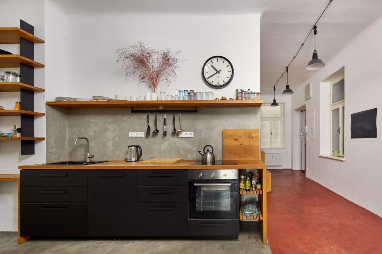 Apartment Artsy Flat Near Wenceslas Square By Days Prague