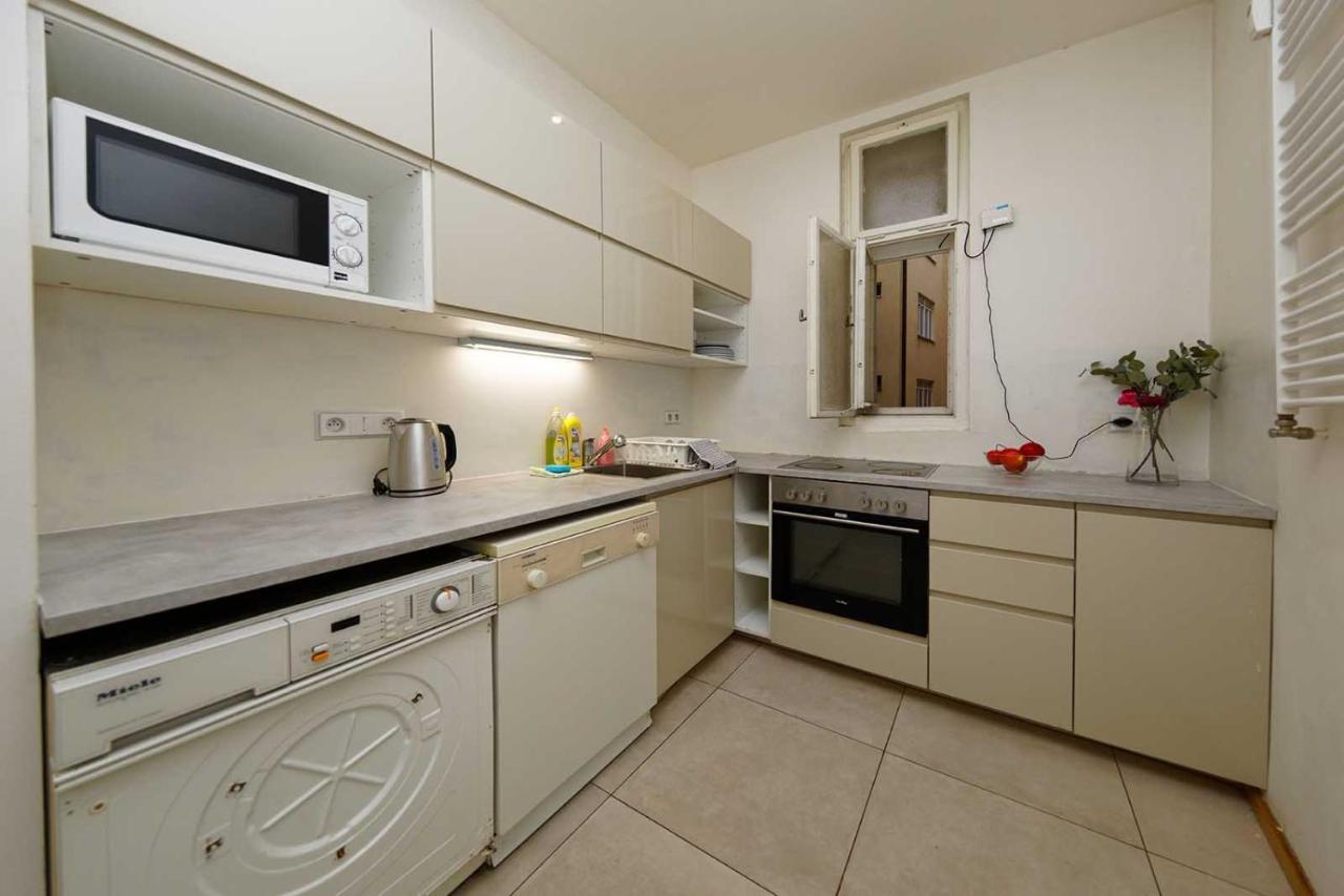 Vorsilska Apartment