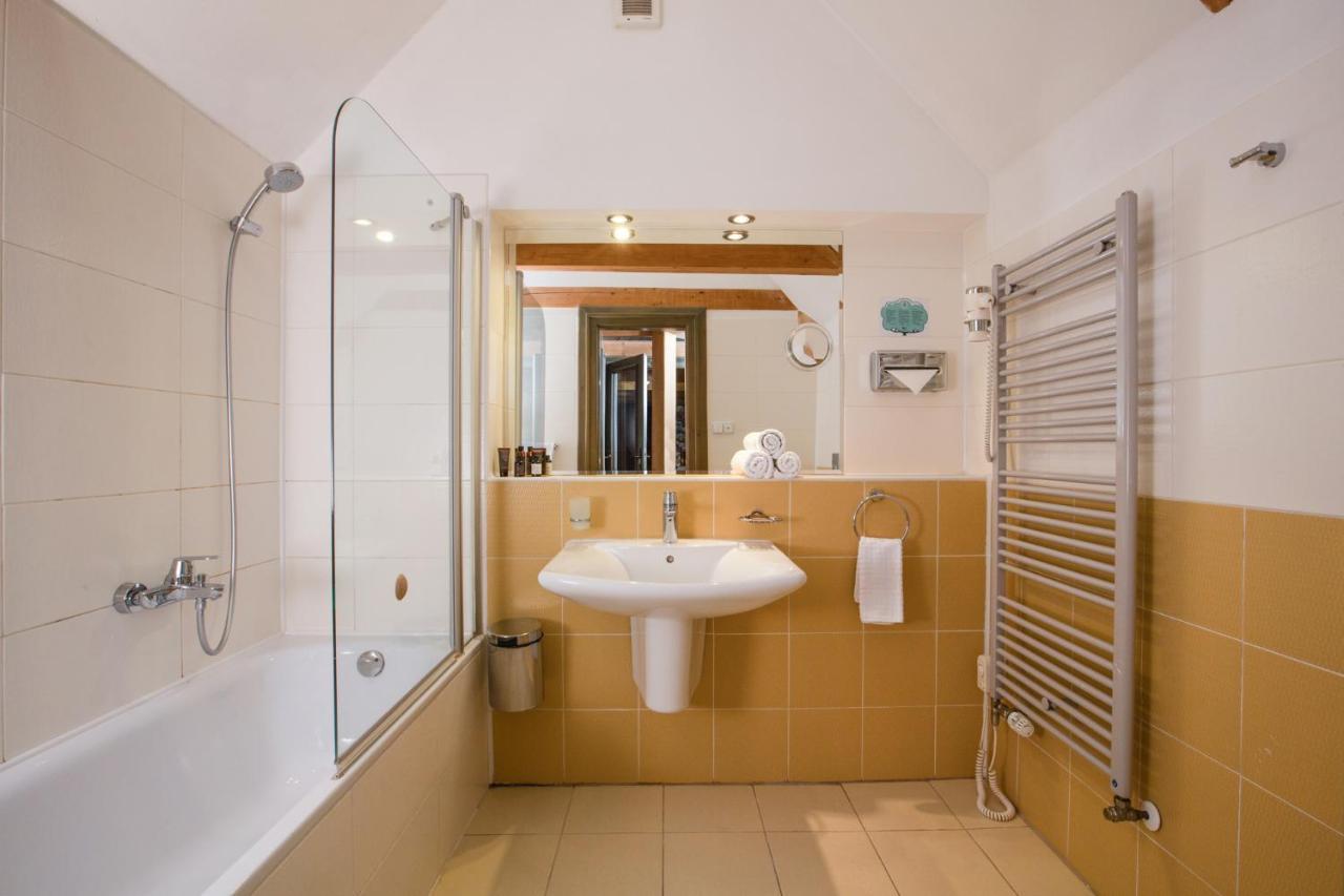 Aparthotel Charles Bridge & By Sivek Prague