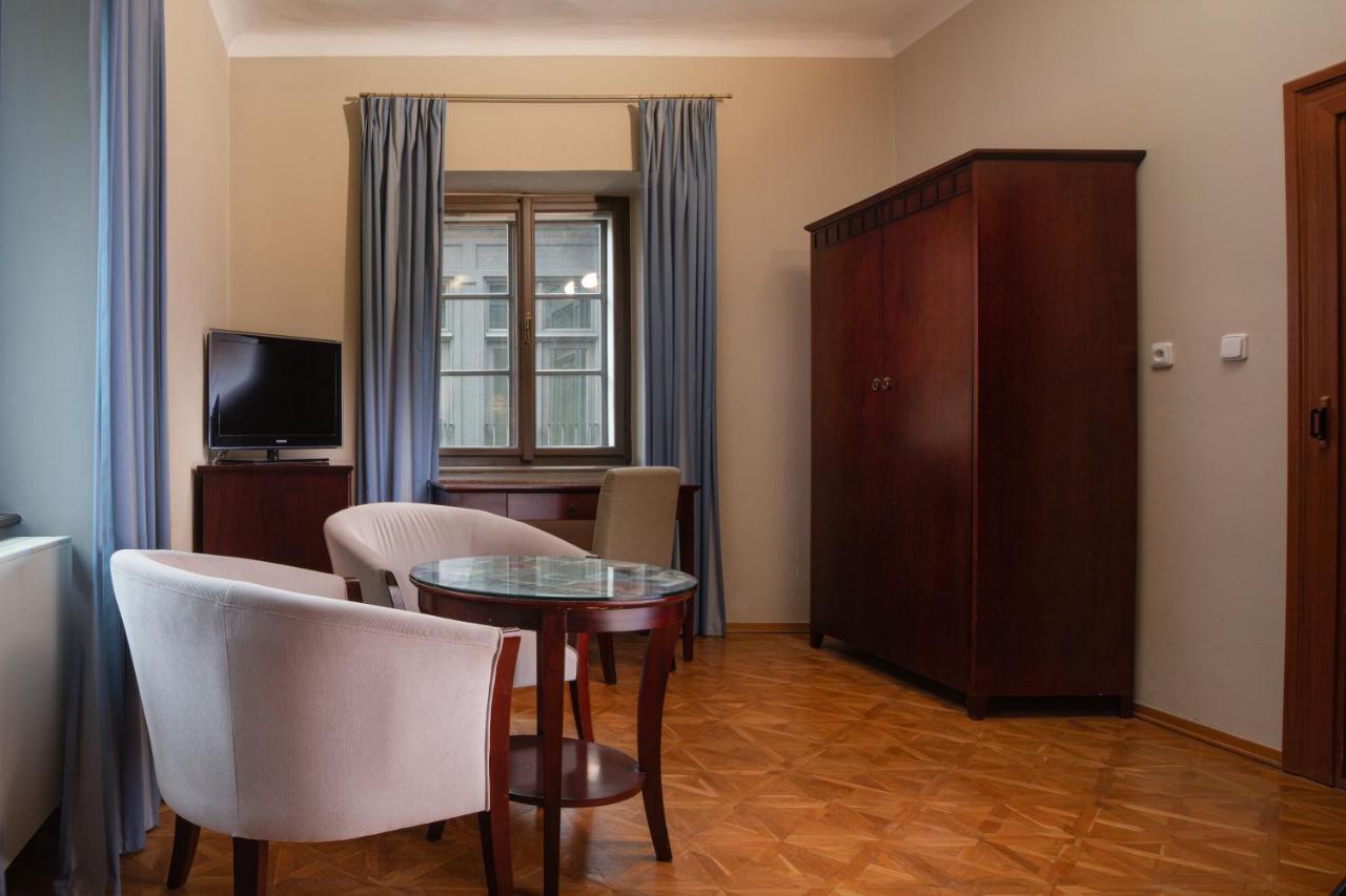 Charles Bridge & By Sivek Aparthotel 4*