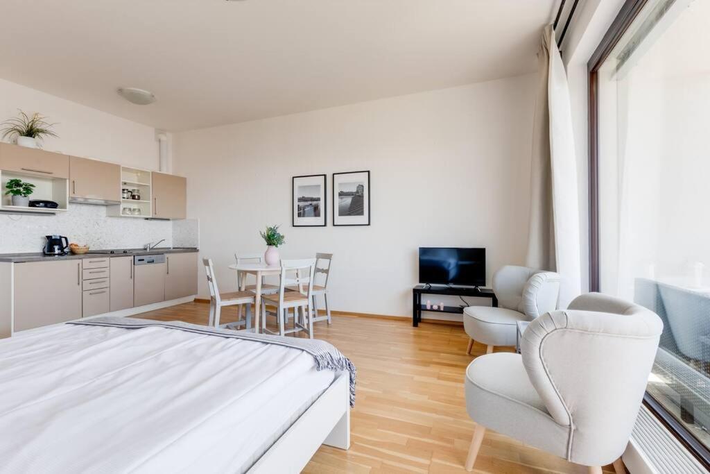 Apartment Jt's Korunni Str. Prague
