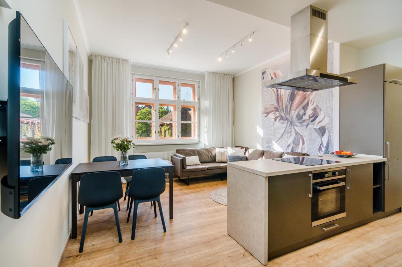 Days - Bright - Fast Wifi - Quiet Area Apartment Prague