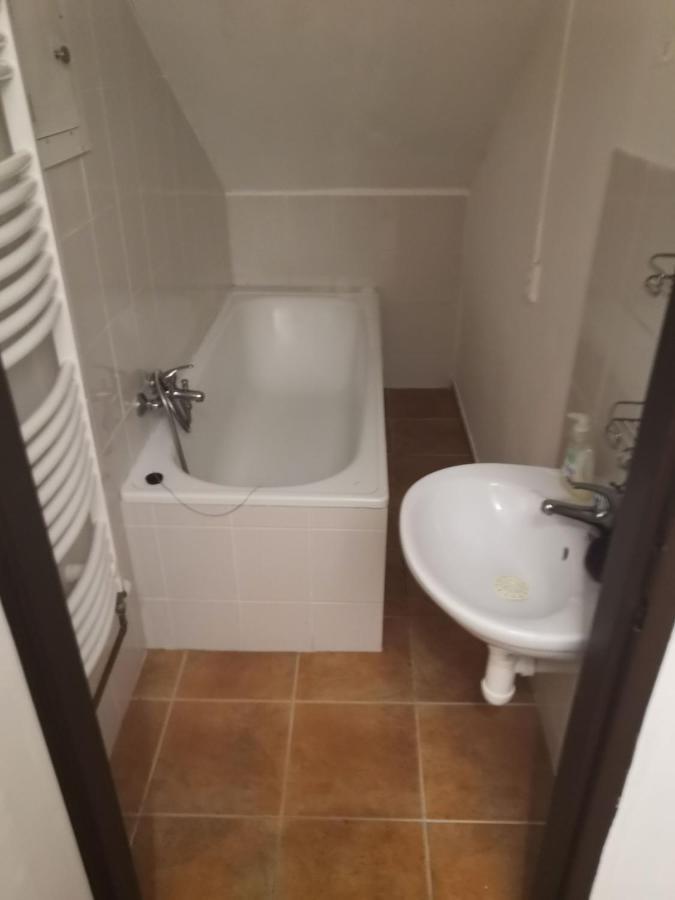 Appartement Economy Flat 18 Minutes From Vaclavske Namesti *