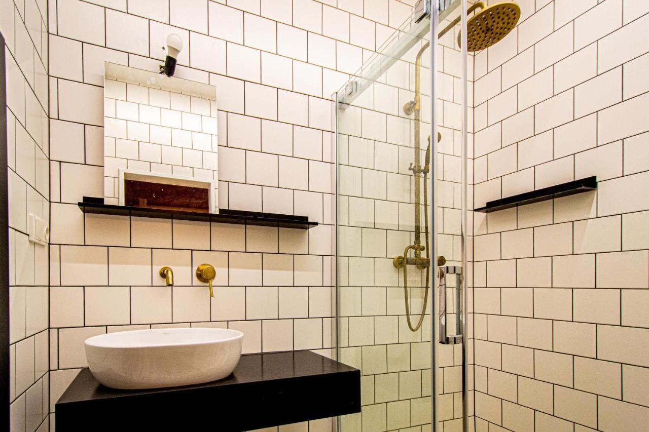 4 Bedrooms 130m2 At The Main Square Prague