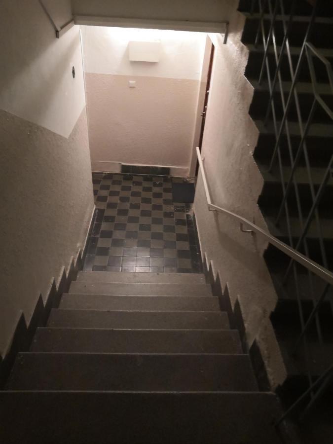 Economy Flat 18 Minutes From Vaclavske Namesti Appartement