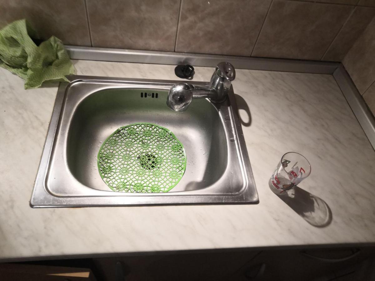 Economy Flat 18 Minutes From Vaclavske Namesti Appartement Prague