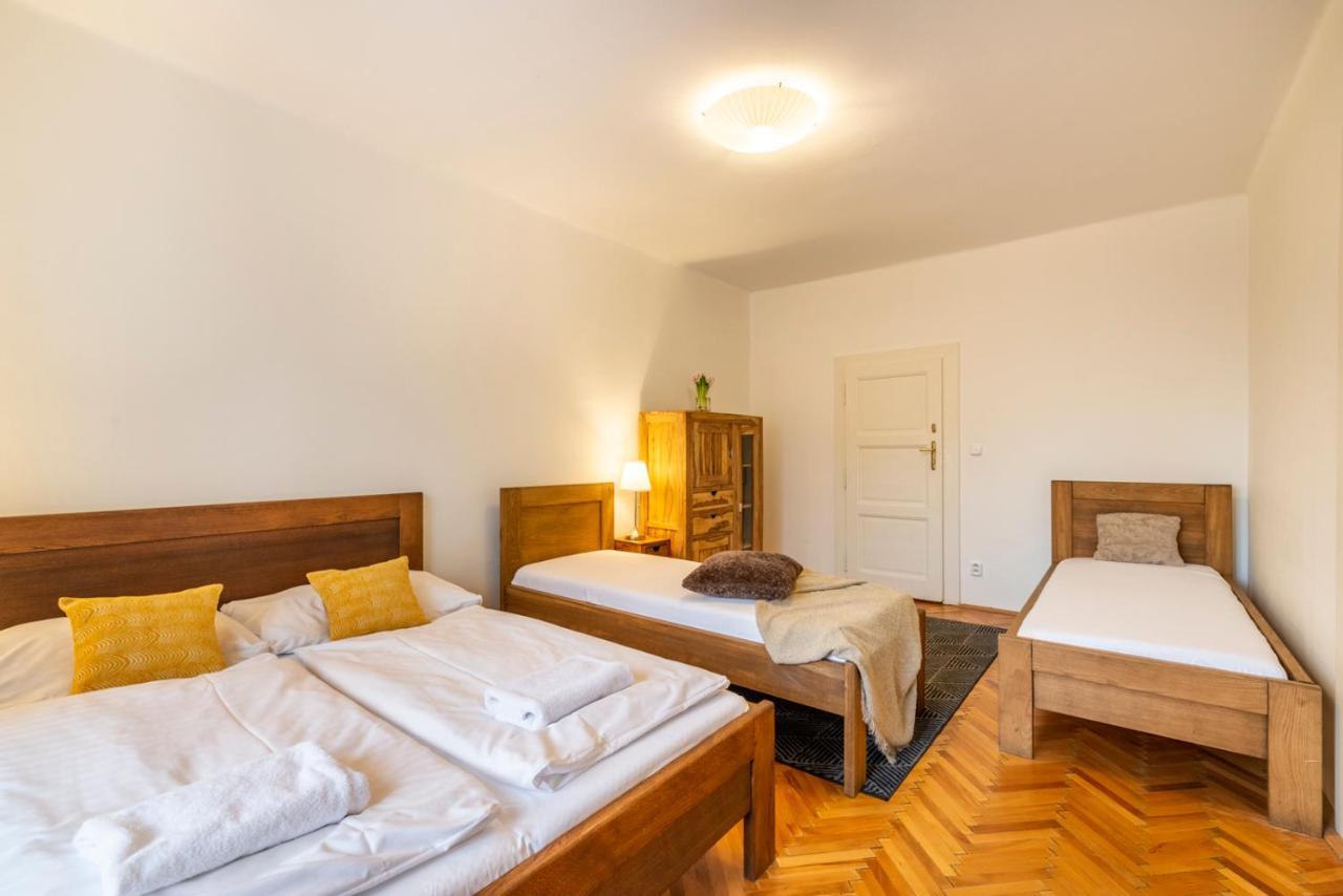 Aparthotel Templova - Old Town