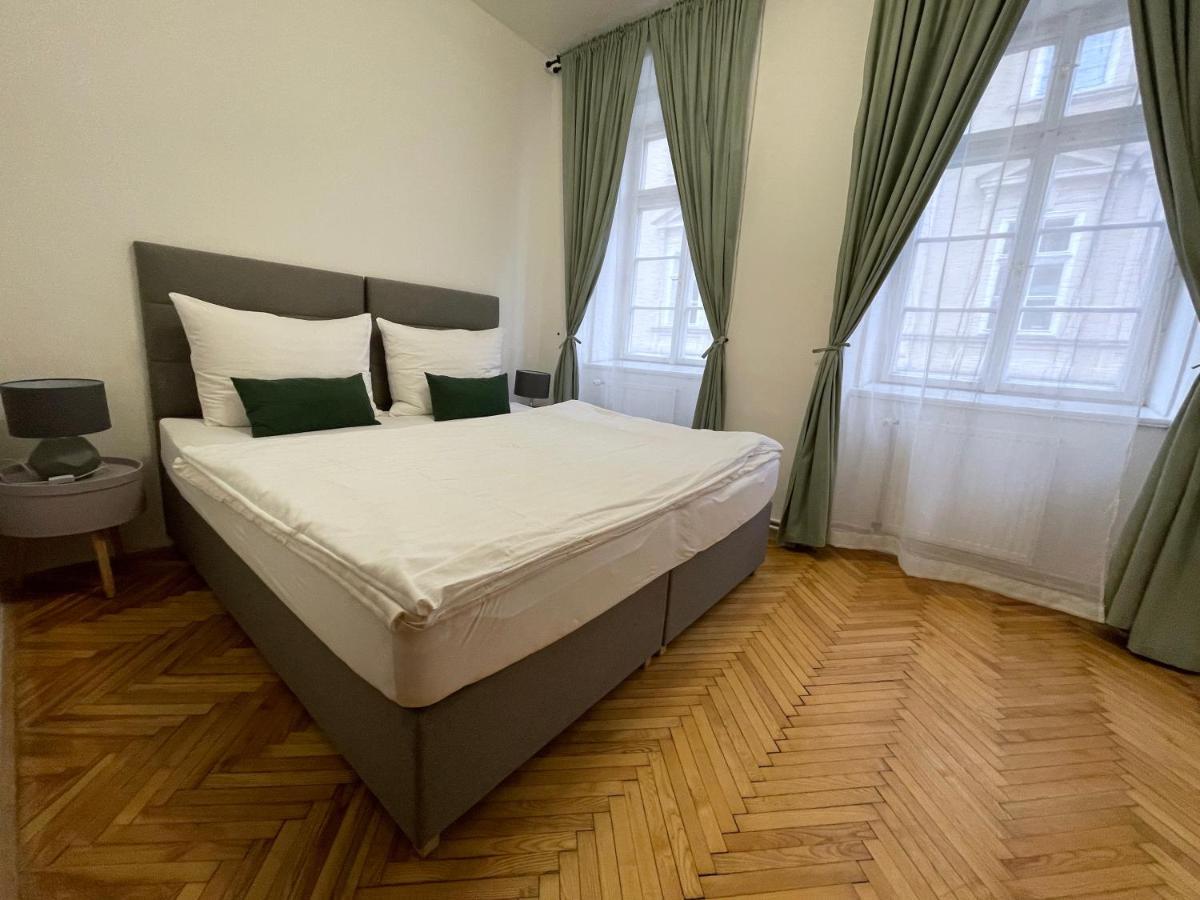 White Swan Boutique Apartment Prague