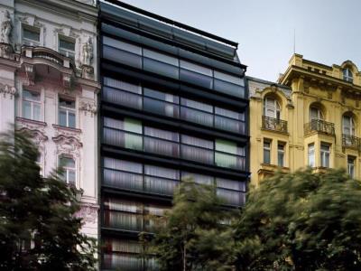 Metropol Design Old Town 4*