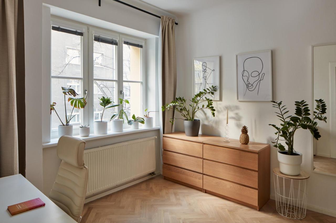 Days - 1bdr - Balcony - Workspace * Praga