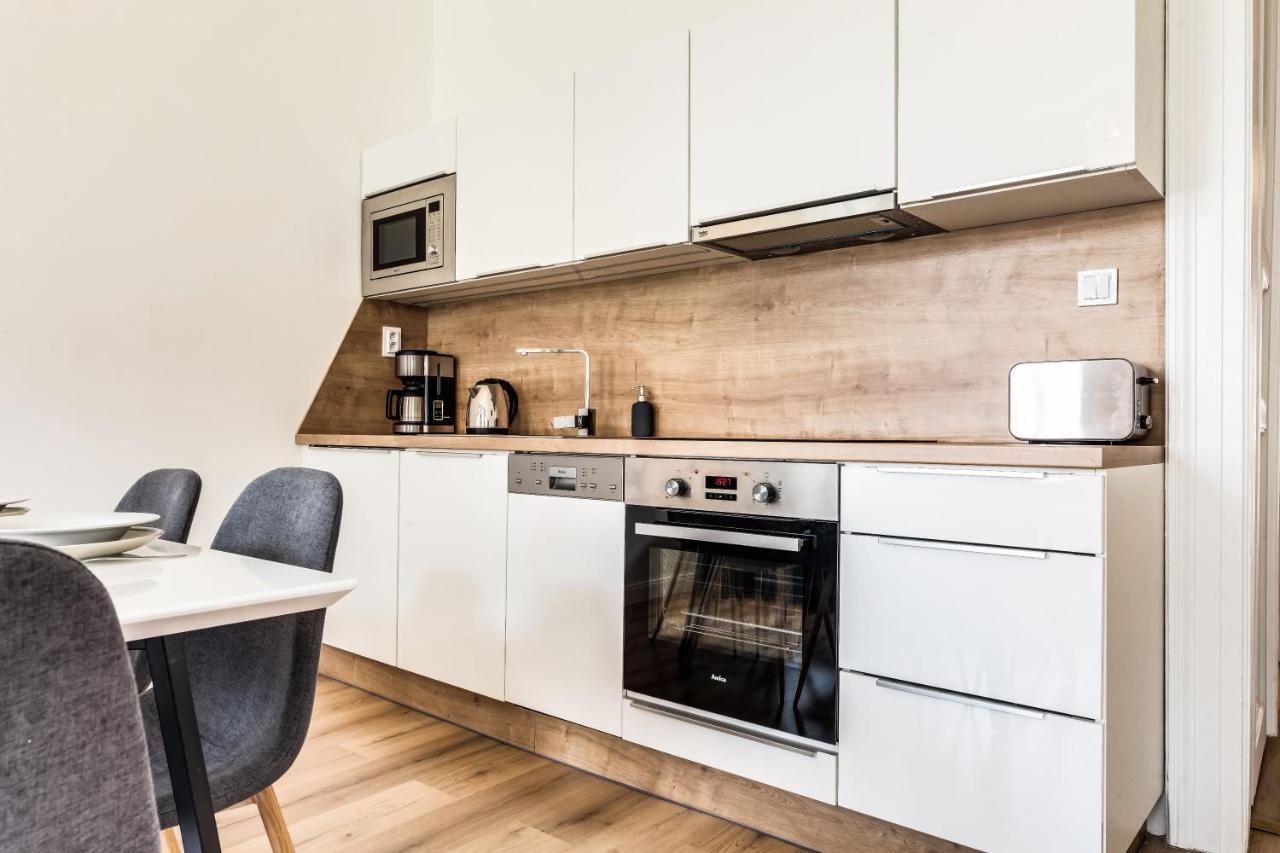 Apartamento Charles Bridge - 3 Bedroom - Old Town *