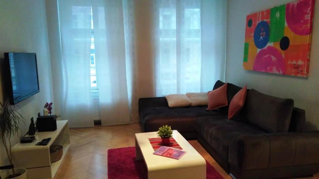 Cool&luxury 2 Bedrooms Prague