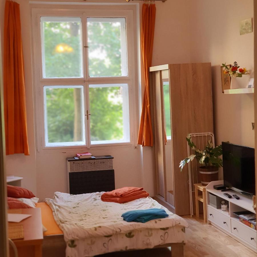 Get Flat Slovenska Daire *