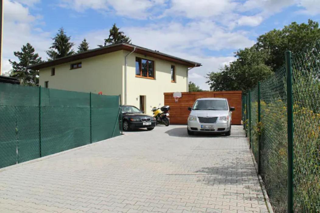 Lovely Apartment, Garden, Parking, Wifi, Netflix Appartement