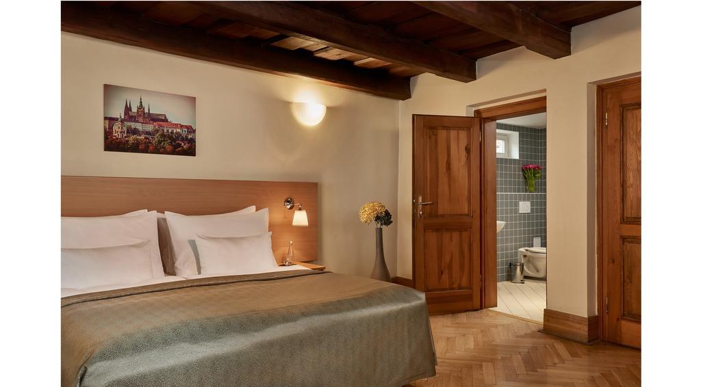 Mostecka 12 Hotel Prag