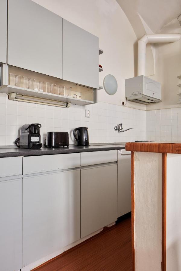 Cozy Flat In New Town By Days * Prague