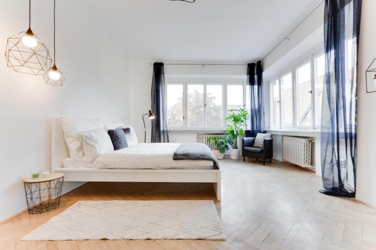 Flat 2 Bedrooms In Historical Center - Klimentska Daire Prag