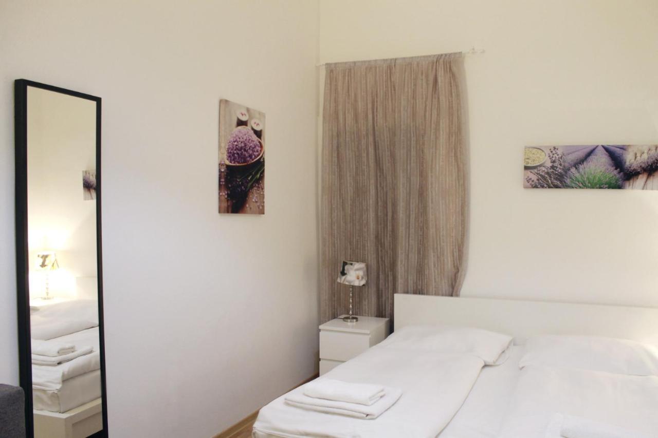 Apartment Modern Ve Smeckach 28 *