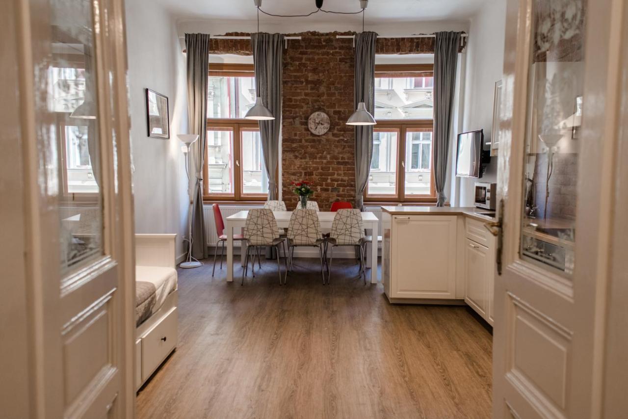 Apartment Florenc With 3-bathrooms & Bedrooms