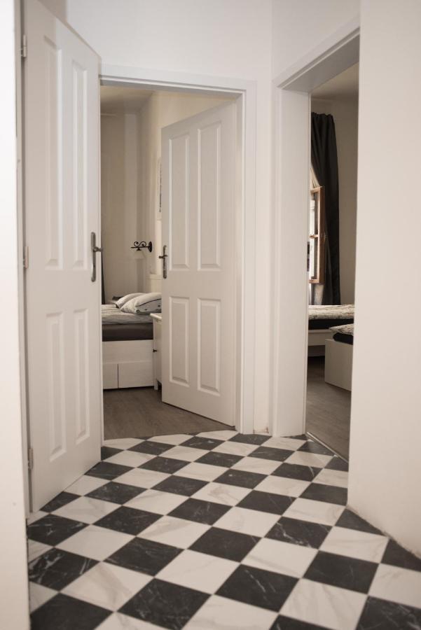 Apartment Florenc With 3-bathrooms & Bedrooms *