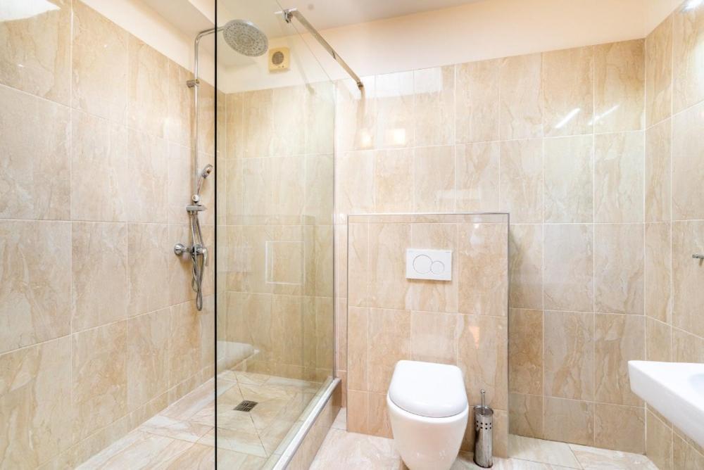 Appartement Templova - Old Town Large With Terrace *