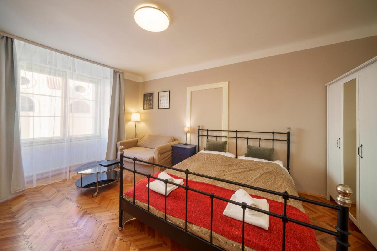 Old Town - Templova Apartment *