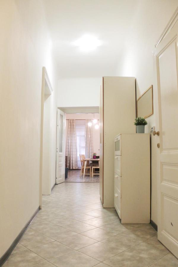Modern Ve Smeckach 28 Apartment