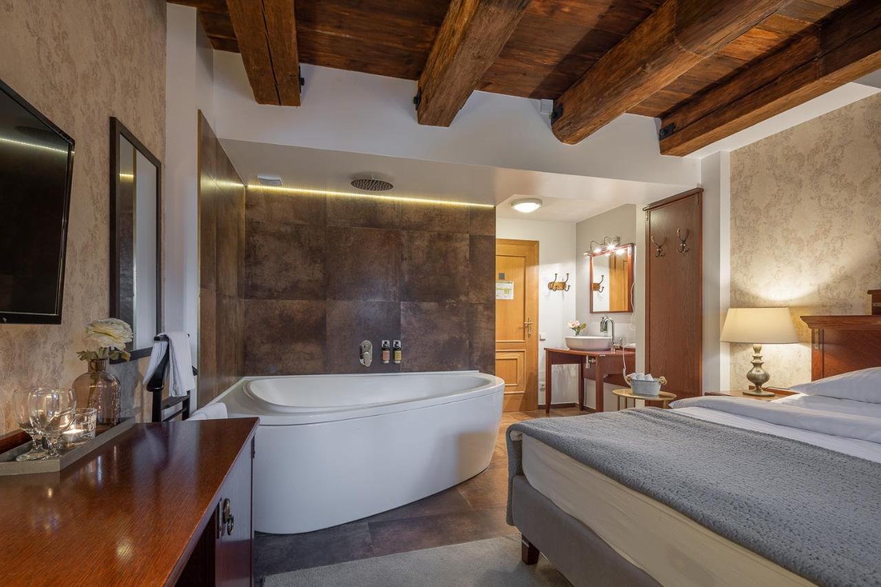 Pytloun Chateau Hotel Ctenice 4*